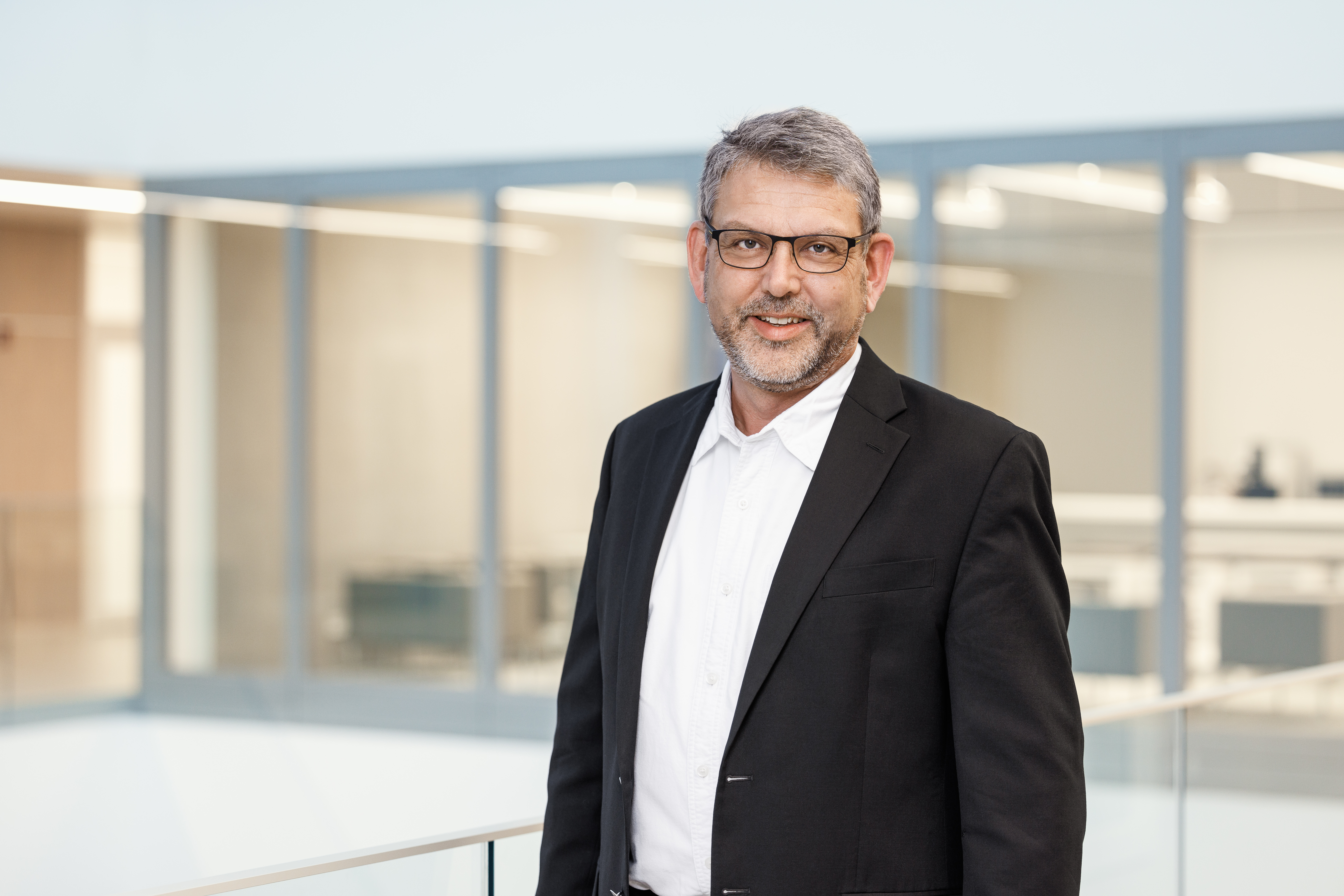 Prof. dr. Ralf Dillerup