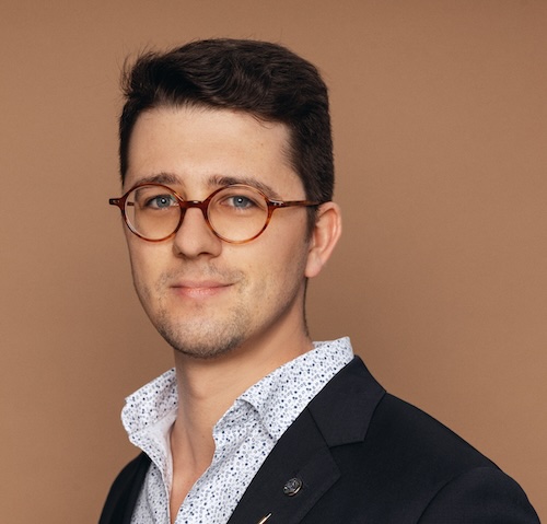 Dr. Simonas Čeponas