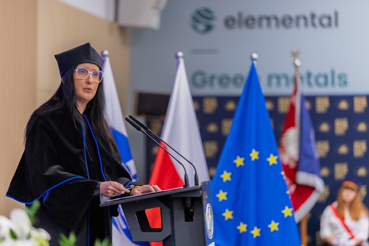 Talent Mobility 2.0: The Post-Territorial University — Blessing, Chance, or Burden?